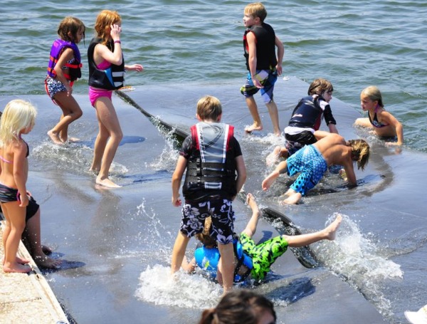 best lake floating mat