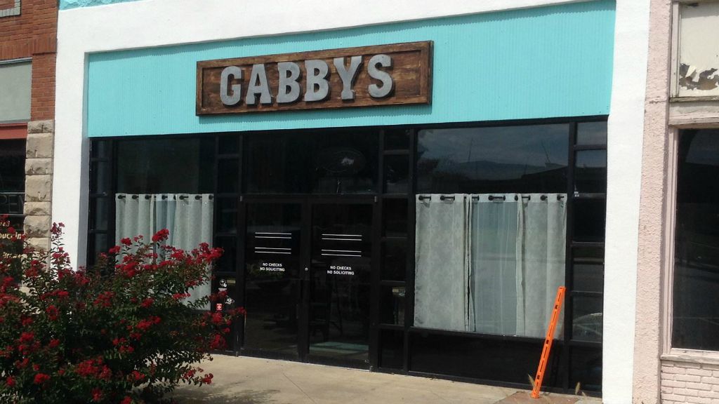 Gabby's Place Grove Oklahoma Bar and Restaurant