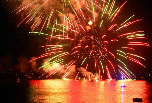 Grand Lake Fireworks - Disney, Oklahoma